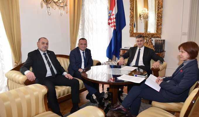 Predsjednik Vlade Plenković s gradonačelnikom Osijeka Vrkićem