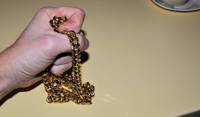 Lažni policajci na prijevaru ukrali novac