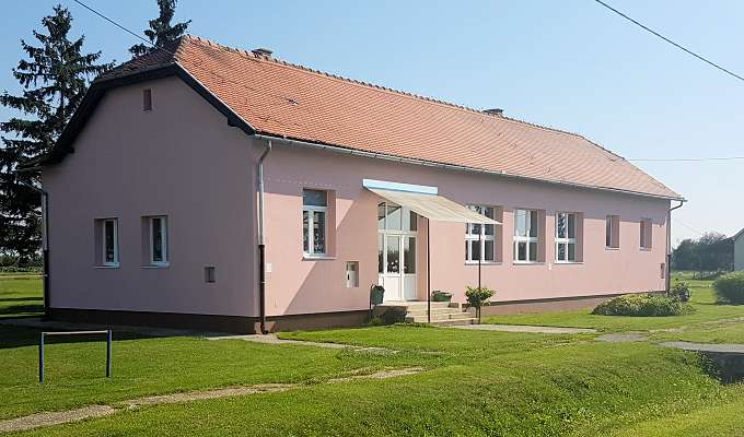 Obnovljena fasada na zgradi Područne škole Lađanska