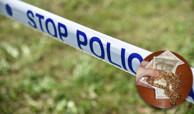 Iz otključanog vozila ukrao novac