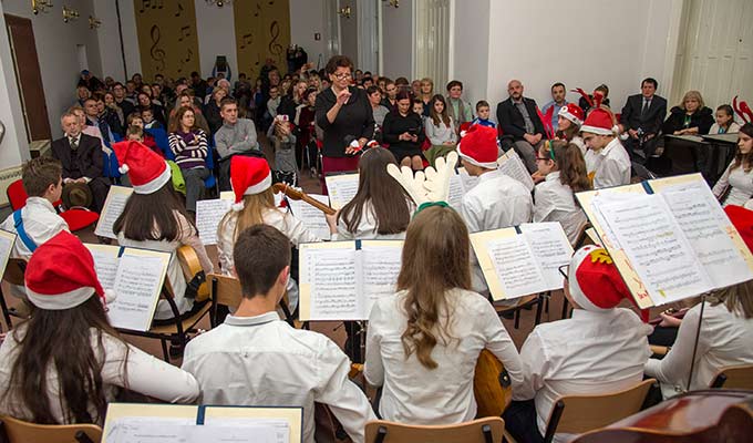 Održan koncert OGŠ Kontesa Dora "U radosti Božića"