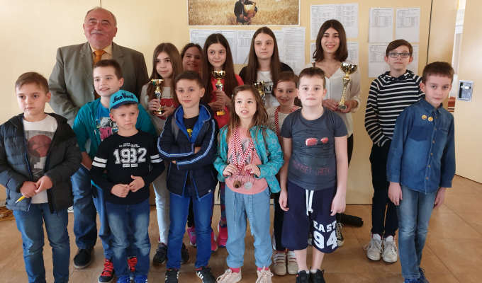 Odigrano pojedinačno kadetsko i juniorsko prvenstvo u šahu za 2019. godinu